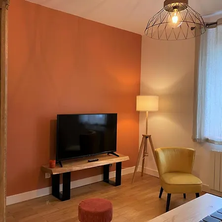 Maison De Charme A Sur Allier, Jardin Paisible, Ideal Pour 4 Pers., Linge Fourni - Fr-1-489-372 Villeneuve-sur-Allier