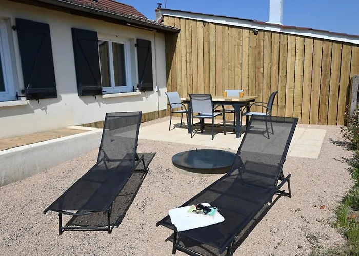Maison De Charme A Sur Allier, Jardin Paisible, Ideal Pour 4 Pers., Linge Fourni - Fr-1-489-372 Villeneuve-sur-Allier